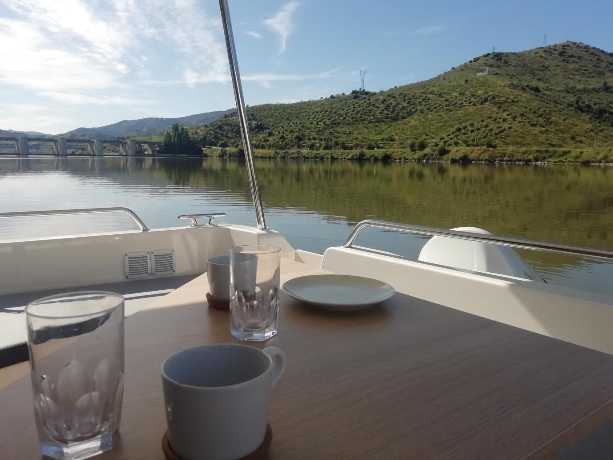 Hotel Koolhouse Boat Vila Nova de Foz Côa Exterior foto